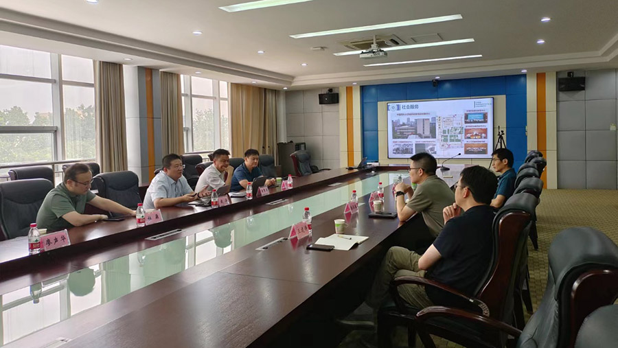 中國藥科大學(xué)理學(xué)院院長(zhǎng)錢海教授一行蒞臨德源藥業(yè)參觀交流